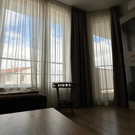 Sunny Rest Апартамент Несебър